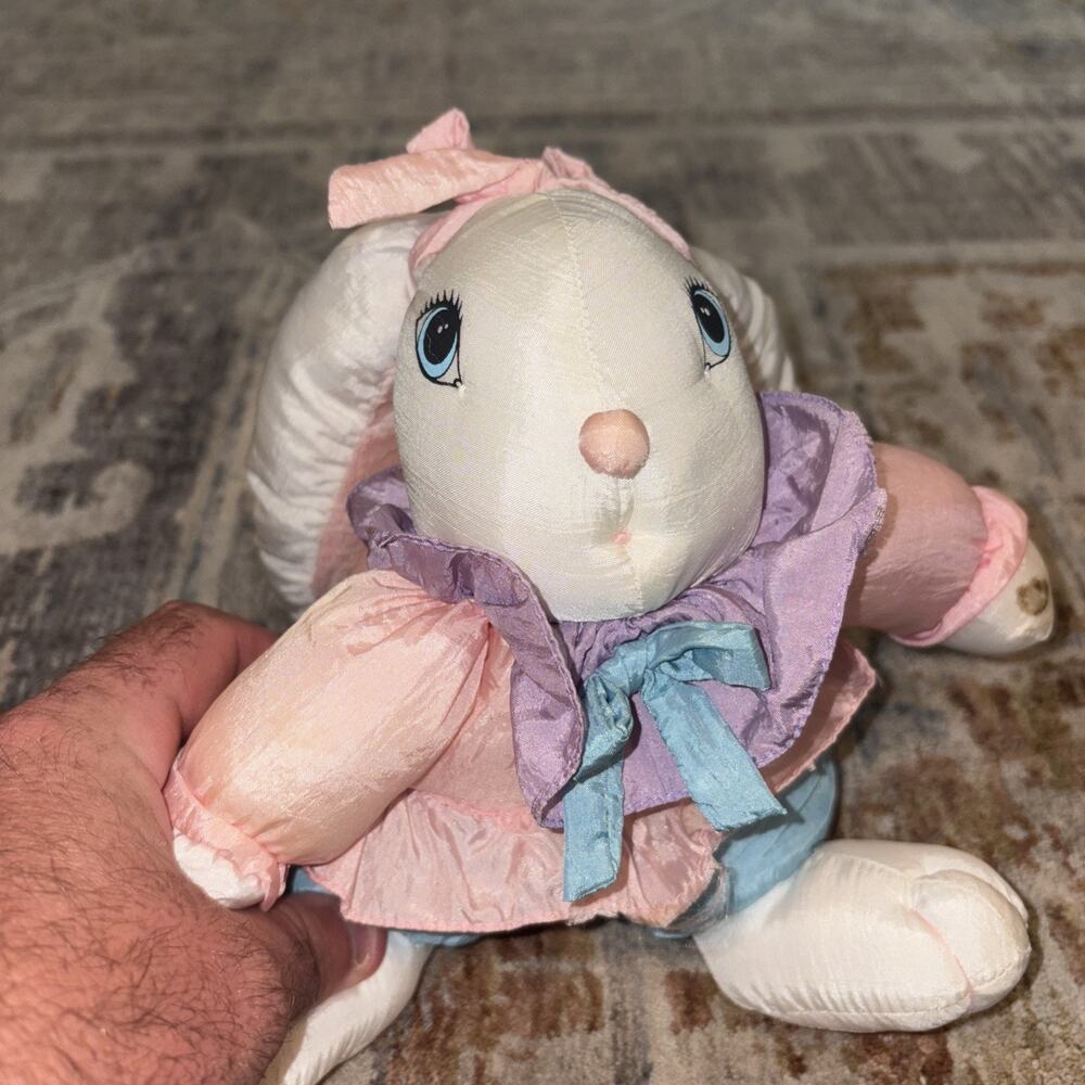 1993 TRENDMASTERS 7" PASTEL PINK BLU WHITE PARACHUTE NYLON GIRL BUNNY RABBIT TOY